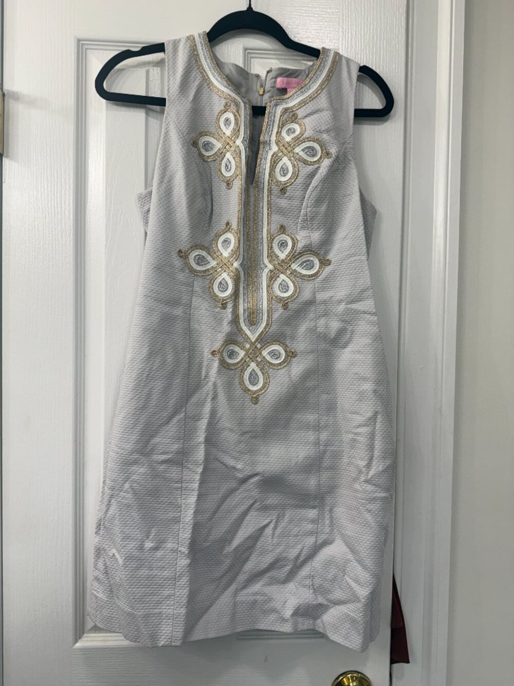 Lilly Pulitzer Blue Embroidered Shift Dress Size 4 | Gold Trim Resort Cocktail D - Picture 2 of 6
